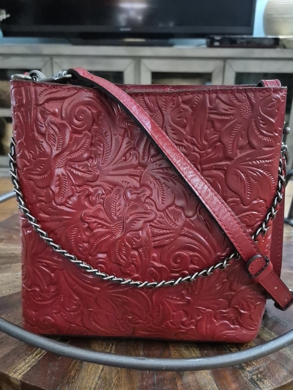 Patricia Nash Red Tooled/Embossed Floral Crossbody Bucket Bag - EUC. Like New!